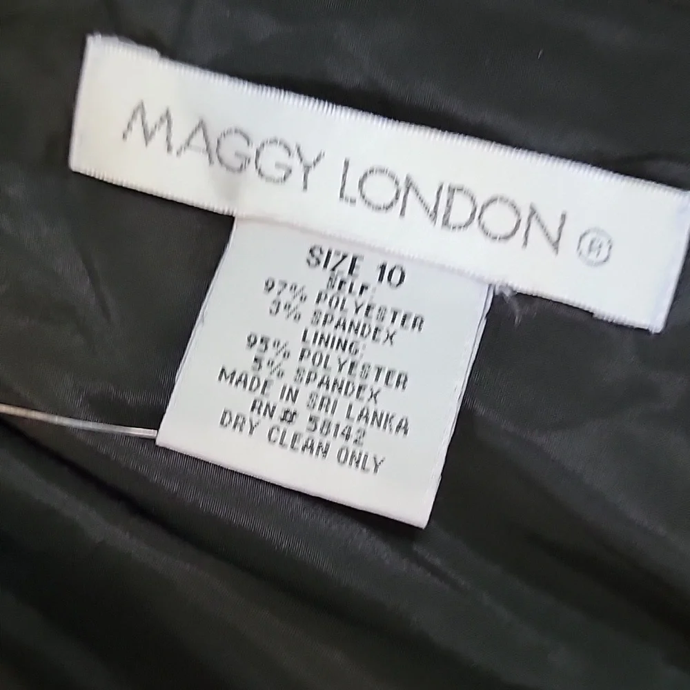Maggy London Women's One Shoulder Printed Satin Dress Sz. 10 - Picture 5 of 11